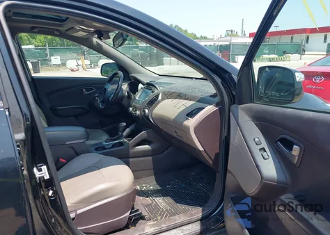 2015 Hyundai Tucson Limited из США, поврежденный, VIN KM8JUCAG7FU002685